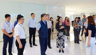 健康咨询台企行 义诊服务暖人心