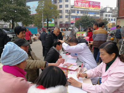 蓝山县开展健康咨询服务，助流动人口“把健康带回家”